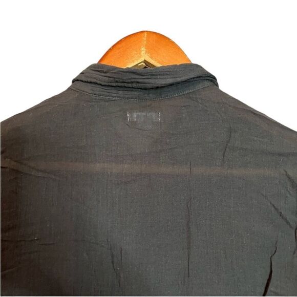 3 for $30! Aerie grey button down shirt. Size Small - Picture 4 of 13